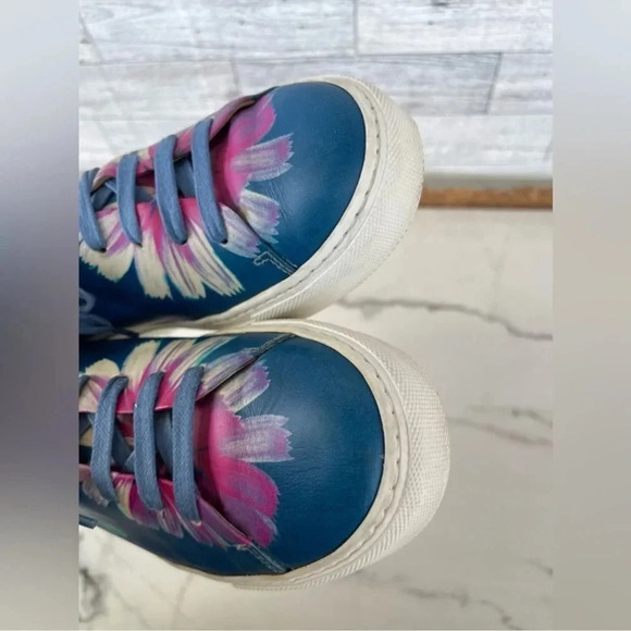 Fratelli Rossetti Unveils Limited-Edition
Sneaker size 39/9 - Picture 5 of 12